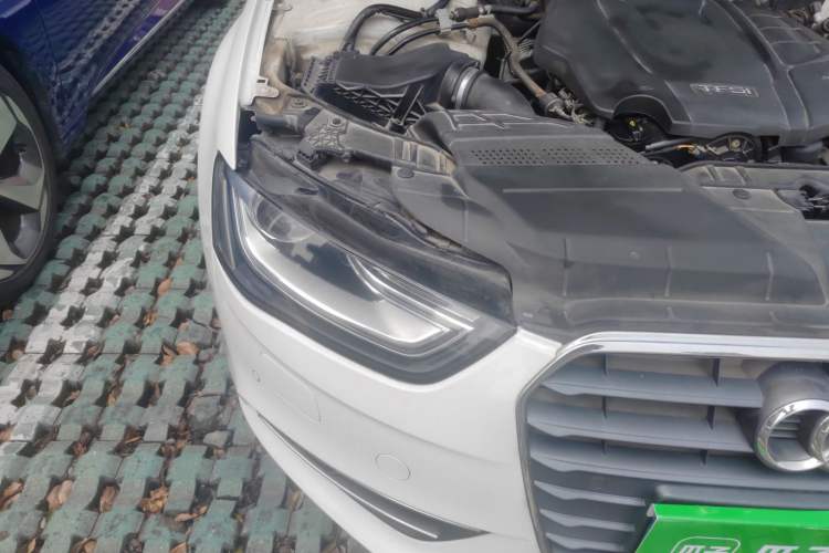 Used Audi A4L 2015 35 TFSI Automatic Standard Model Right Front Headlight