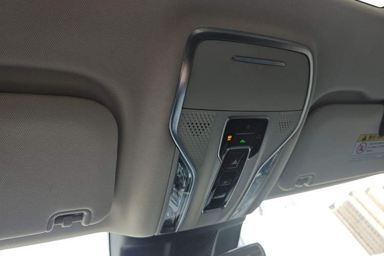 Used Hongqi HS7 PHEV 2024 2.0T PHEV Four-Wheel Drive Flagship Edition 7 Seats