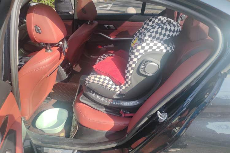 Used BMW i3 2023 eDrive 40 L Midnight Edition Left Rear Seat