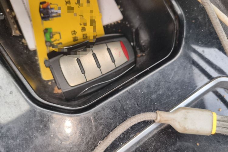 Used Haval H6 2017 Red Label 2.0T Automatic Two-Wheel Drive ZhiShang Model