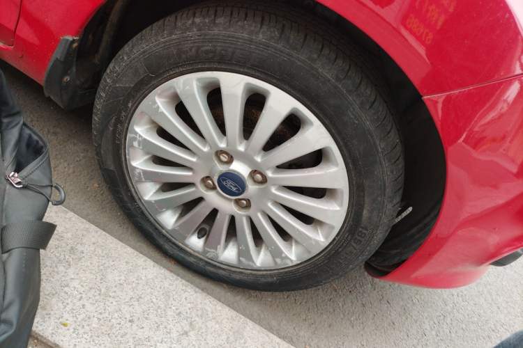 Used Ford Fiesta 2011 Hatchback 1.5L Automatic Fashion Edition