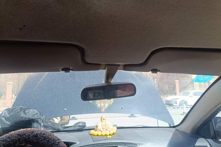 Used BYD F3 2015 Energy-Efficient Model 1.5L Manual Comfort Edition Headliner