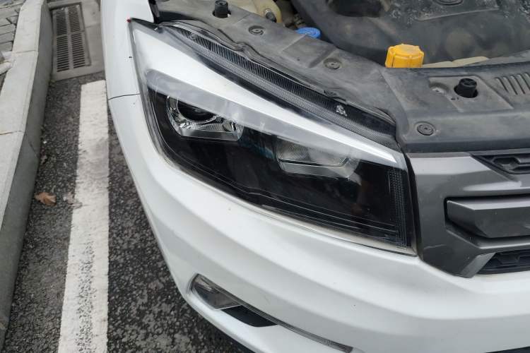 Used CHANGAN CS75 2019 280T DCT Million Edition China VI Standard Right Front Headlight