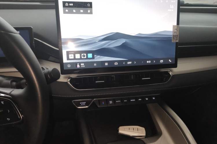 Used Geely Auto Preface 2025 Dongfang Yao 1.5TD Kunlun Edition Audio And AC Panel