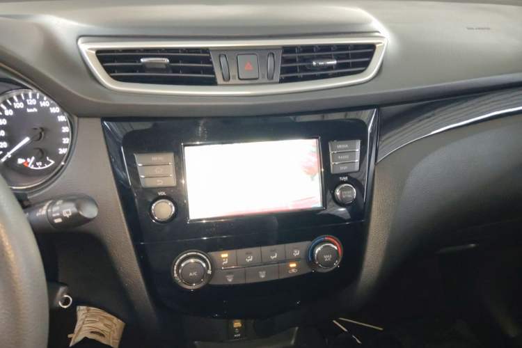 Used Nissan Qashqai 2016 2.0L CVT Elite Edition
