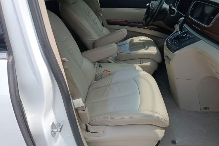 Used Buick GL8 2017 25S Luxury Version China V Standard