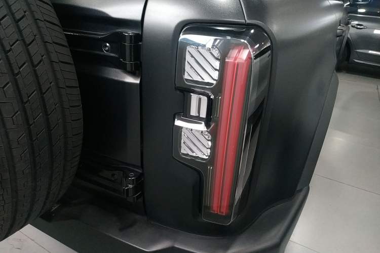 Used BAIC Off-Road BJ40 2024 2.0T All-New Urban Hunter Edition Ultimate Version