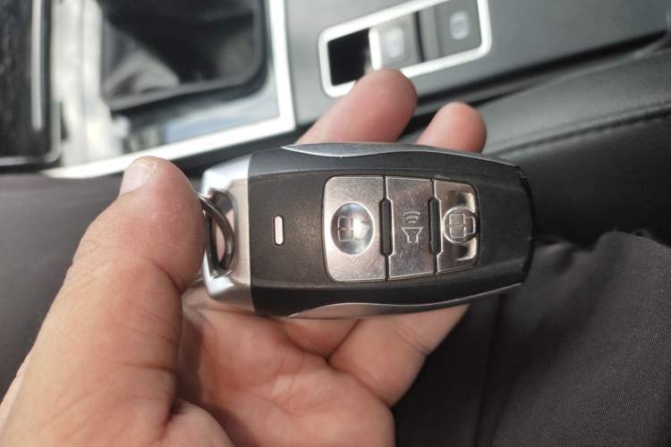 Used Haval H2 2017 Red-Label 1.5T Manual Two-Wheel Drive Luxury Model