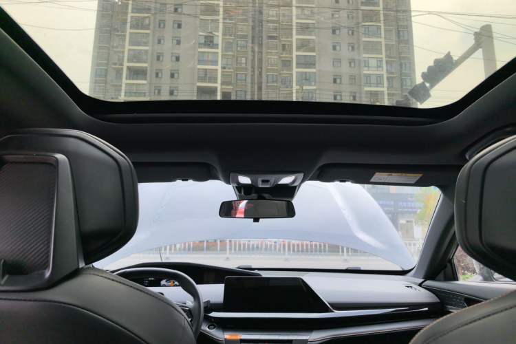 Used CHANGAN UNI-V 2022 1.5T Prestige Version