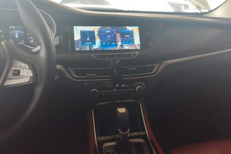 Used CHANGAN Eado 2019 Blue Whale Edition 280T GDI DCT High-Speed Model