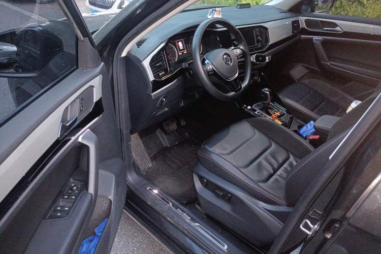 Used Volkswagen Tayron 2019 330TSI Two-Wheel Drive Luxury Model China VI Standard
