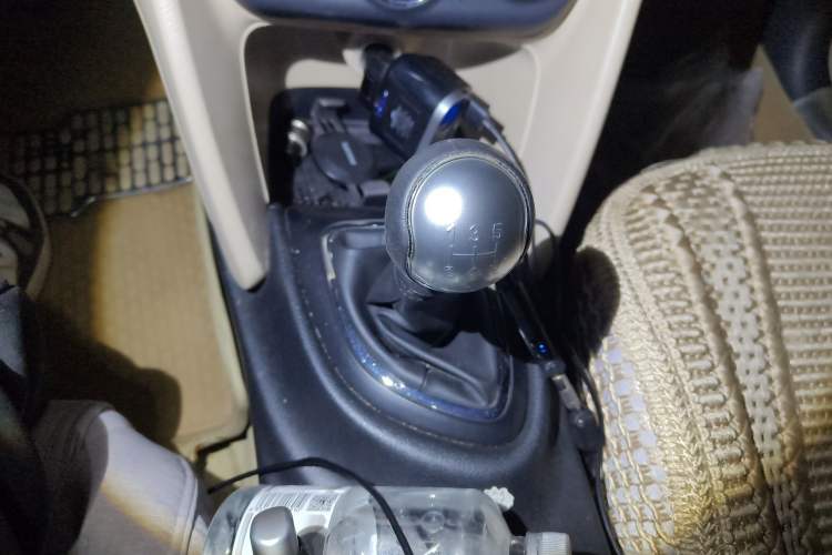 Used Fiat Viaggio 2012 1.4T Manual Enjoyment Edition Gear Lever