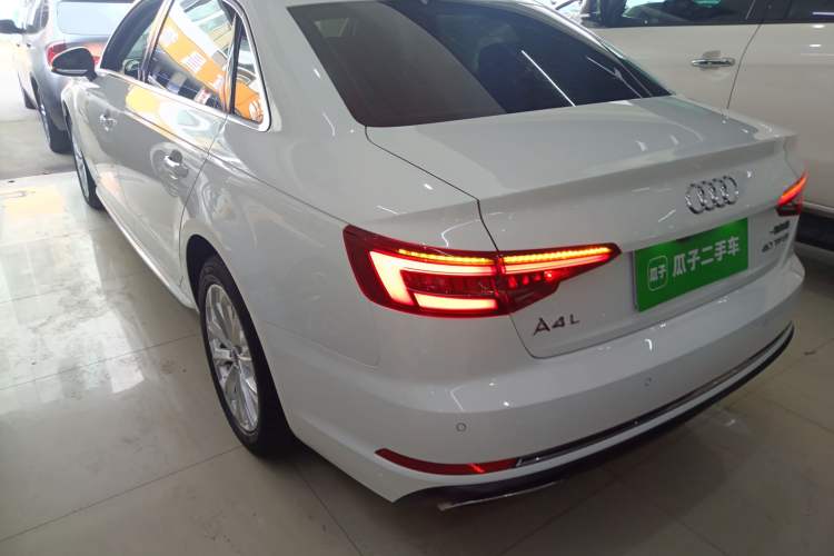 Used Audi A4L 2019 40 TFSI Ambition Version China V