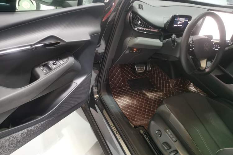 Used Volkswagen ID.UNYX 2024 Revised Pro Long-Range Version Driver Seat