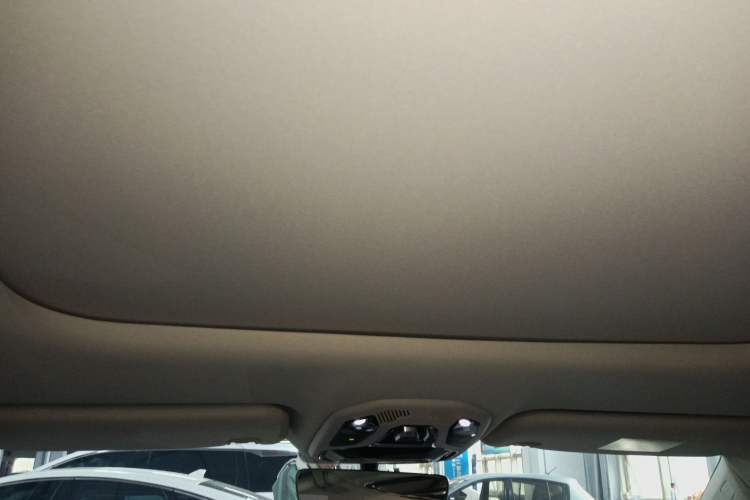 Used Lynk & Co 06 EM-P 2022 PHEV 84 km Range Pro Version