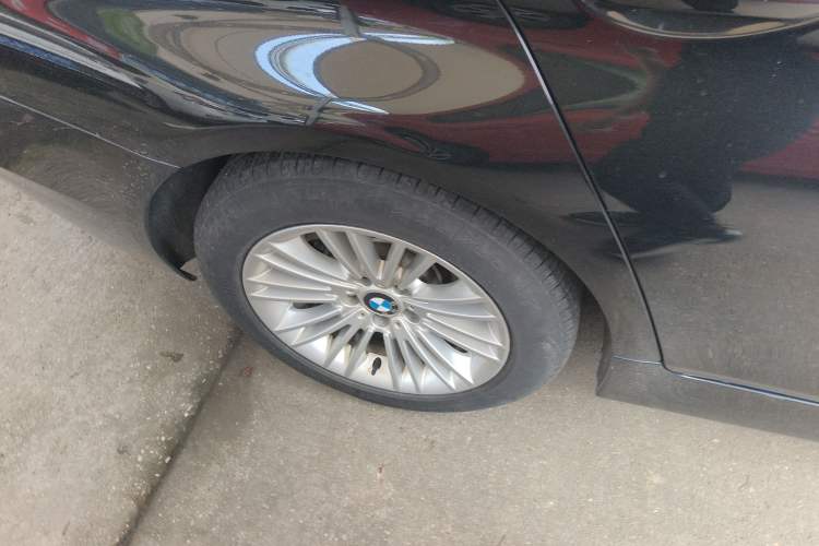 Used BMW 5 Series 2014 525Li Leading Model