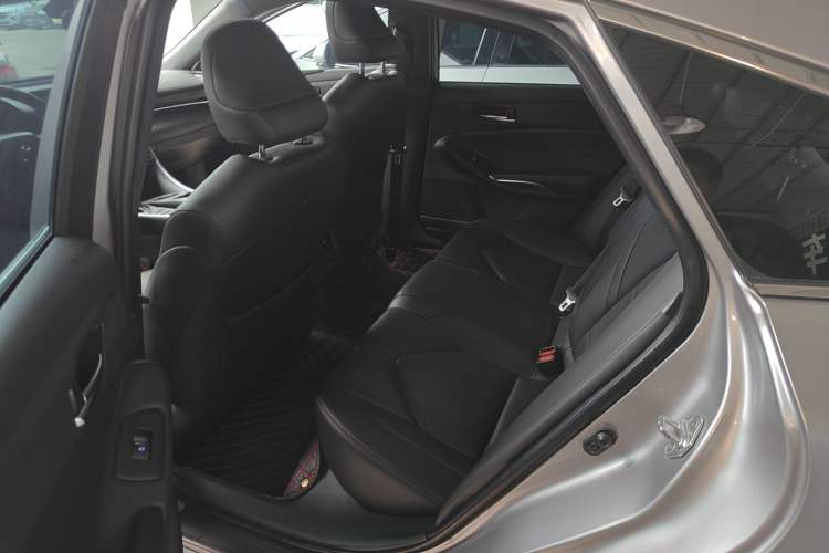 Used Toyota Avalon 2022 2.0L Luxury Edition