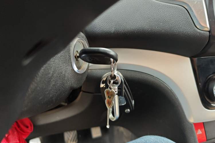 Used HYOSOW H3 2015 1.5L manual Comfort trim level
