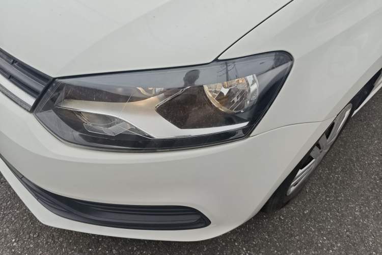 Used Volkswagen Polo 2016 1.4L Automatic Trendy Model Left Front Headlight