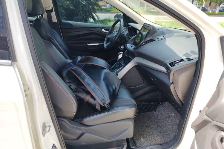 Used Ford Kuga 2013 1.6L GTDi Two-Wheel-Drive Trend Model
