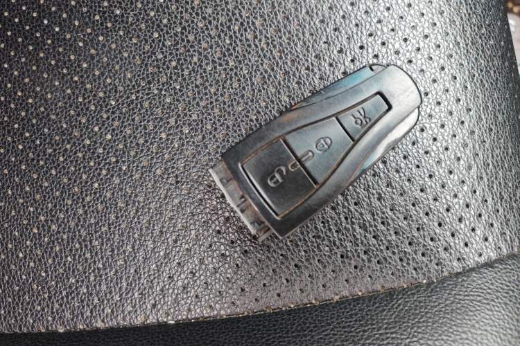 Used MG 6 2013 Hatchback 1.8L Automatic Drive Value Edition Vehicle Key