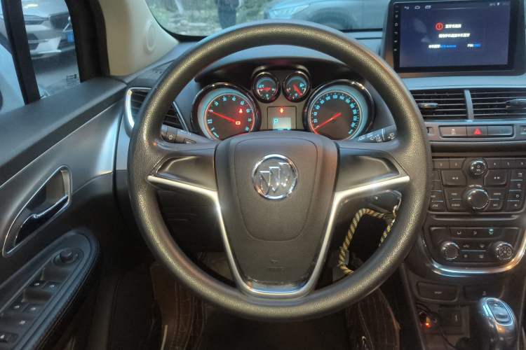 Used Buick Encore 2015 1.4T Automatic Two-Wheel Drive Urban Elite Version
