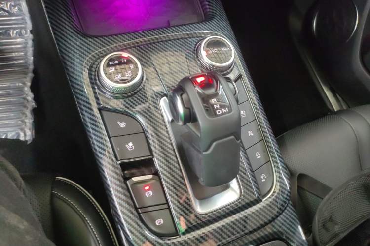 Used Tank 300 2021 City Edition 2.0T—Truly Stylish
