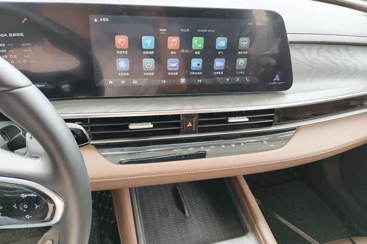 Used Chery Arrizo 8 2024 High-Performance Edition 2.0T DCT Imperial Audio And AC Panel