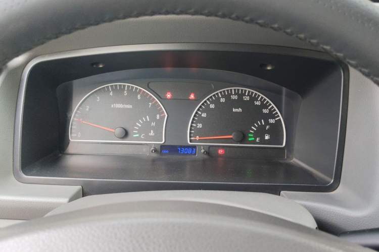 Used Dongfeng Shuaike 2011 1.6L Manual Comfort 7-Seater
