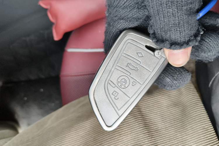 Used BMW 5 Series 2023 530Li Leading Model M Sport Package Vehicle Key