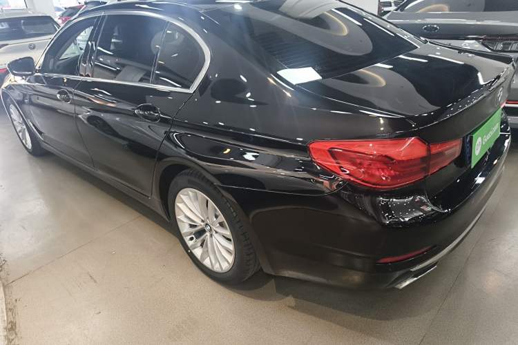 Used BMW 5 Series 2019 525Li Luxury Package