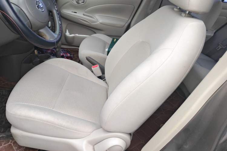 Used Nissan Sunny 2011 1.5XE CVT Comfort Edition Left Front Seat