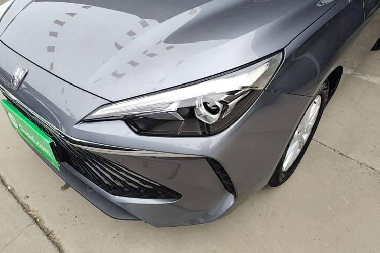 Used Roewe i5 2023 1.5L Manual Comfort Edition
