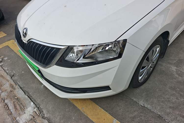 Used Skoda Rapid Spaceback 2019 1.5L Automatic Standard Edition