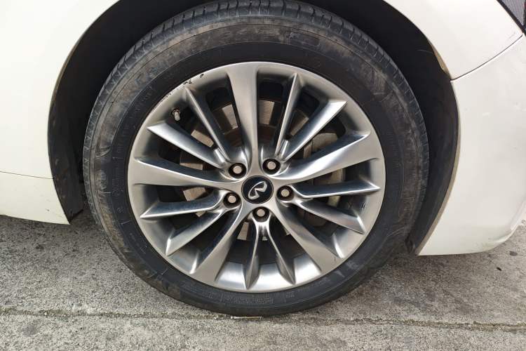 Used Infiniti Q50L 2018 2.0T Enjoyment Version China V Standard