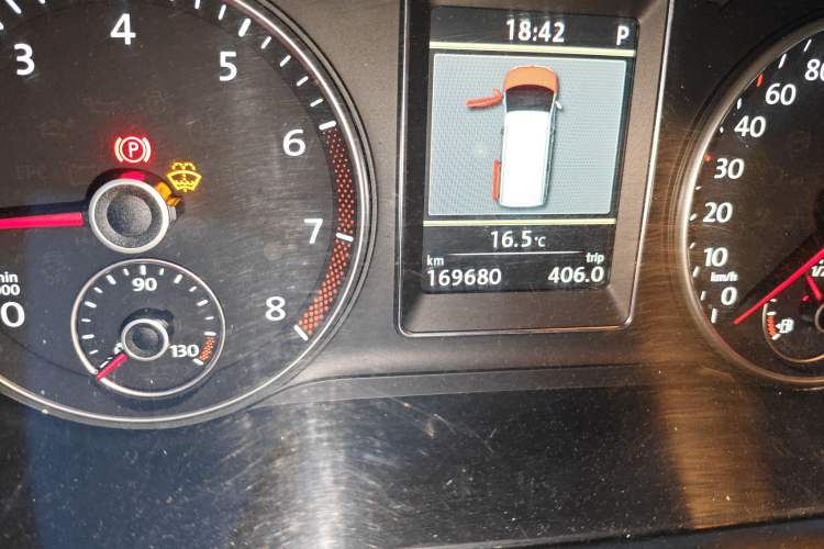 Used Volkswagen Multivan 2012 2.0 TSI Two-Wheel-Drive Luxury Edition