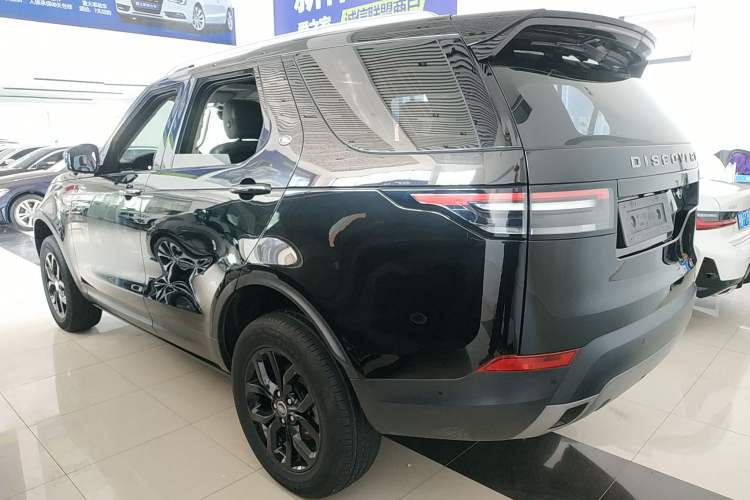 Used Land Rover Discovery 2020 2.0T SE
