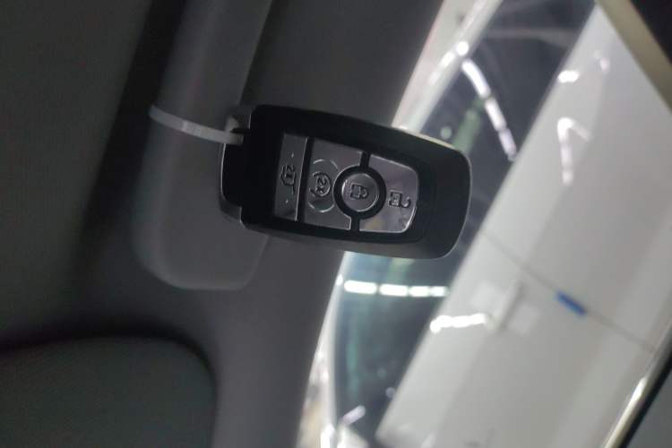 Used Lincoln Corsair 2020 2.0T Two-Wheel Drive Luxury Edition
