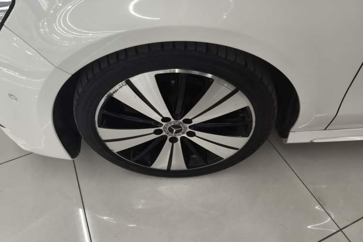 Used Mercedes-Benz CLA 2017 Facelifted CLA 200 Stylish Edition Exterior 4