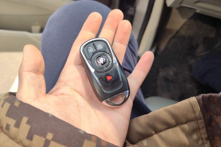 Used Buick GL8 2020 Land Cruiser Executive Class 652T Comfort Model
