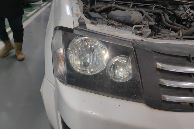 Used JDMC T5 2016 2.8T Two-Wheel Drive Comfort Version with Standard Wheelbase JE493ZLQ4E
