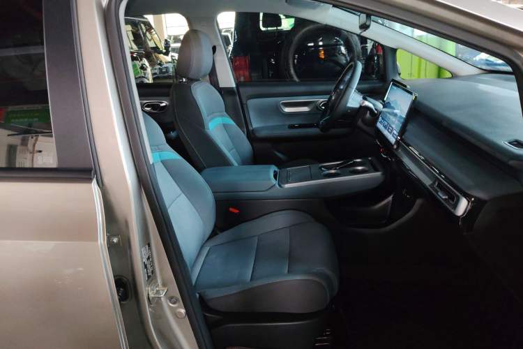 Used AION Y 2023 Plus 510 Enjoy Edition
