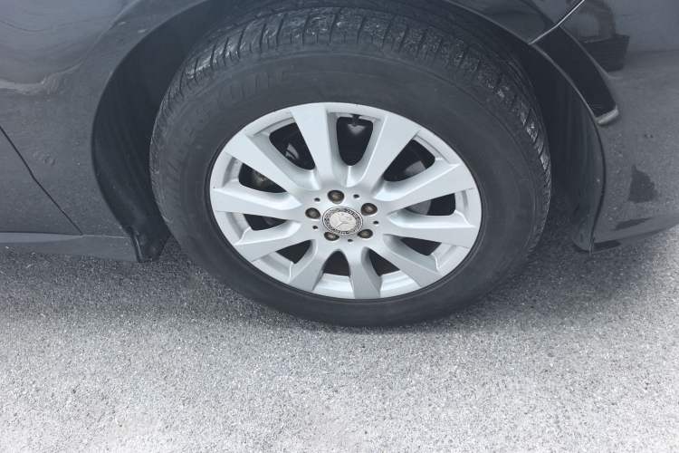 Used Mercedes-Benz R-Class 2010 R 300 L Luxury Model