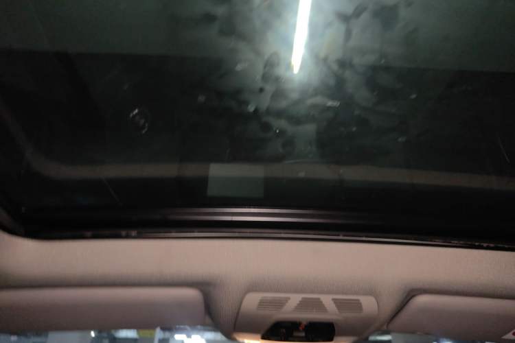 Used BMW 3 Series GT 2018 320i Sport Edition Headliner