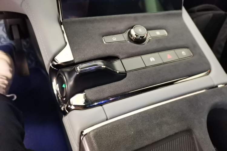 Used Nio ES6 2020 600 km Sport Edition Gear Lever