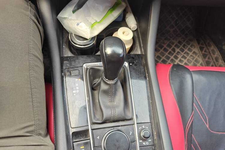 Used Mazda 3 Axela 2022 2.0L Automatic ZhiXuan Edition Gear Lever