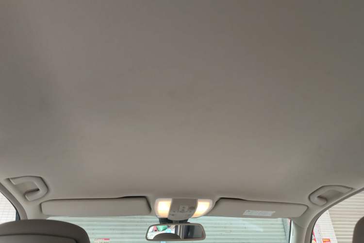 Used Mercedes-Benz GLK-Class 2011 GLK 300 4MATIC Luxury Model
