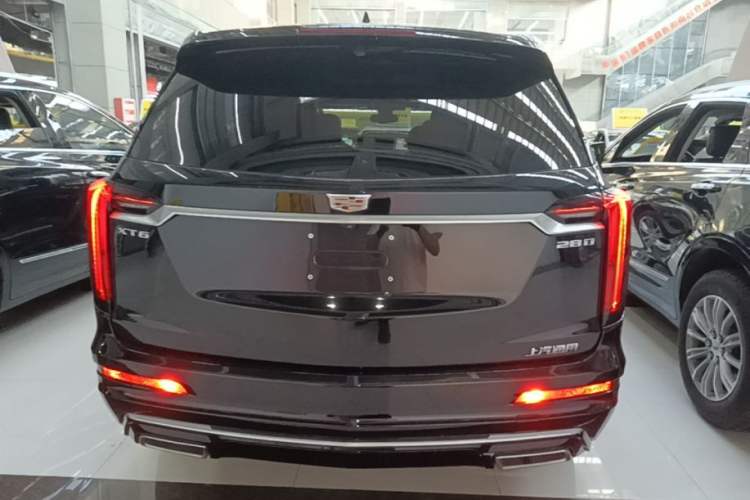 Used Cadillac XT6 2021 2.0T 6-Seater Two-Wheel Drive Luxury Version Rear