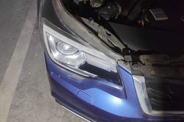 Used Subaru Forester 2018 2.5i Luxury Navigation Edition Right Front Headlight