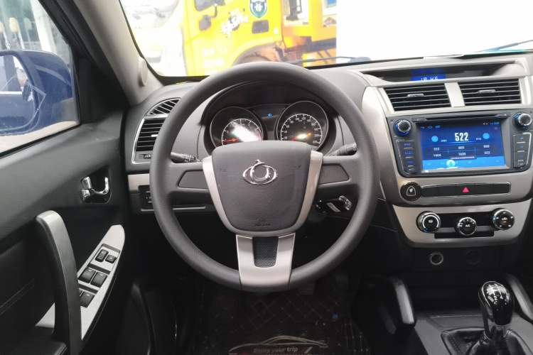 Used Geely Auto GX7 2015 Classic Edition 1.8L Manual Elite Model China V Standard Steering Wheel